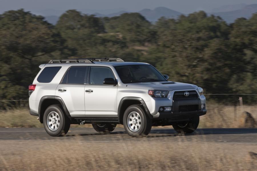  Toyota 4Runner Trail 2010 года  (фото 40 из 66)